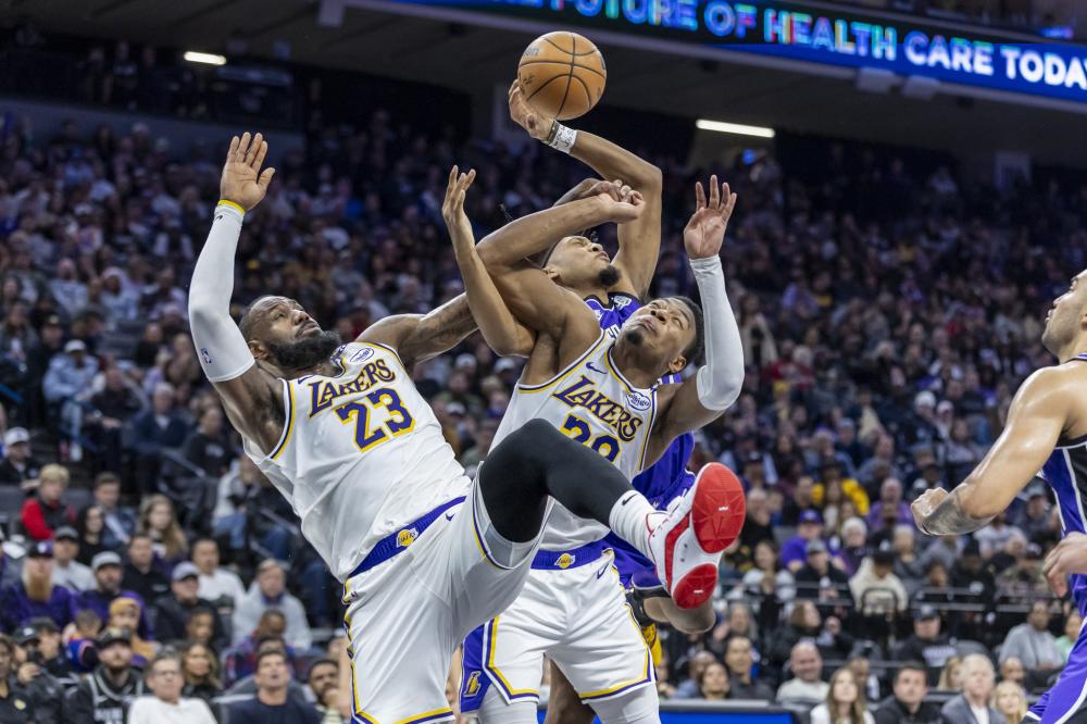 采用视频辅 采用视频辅