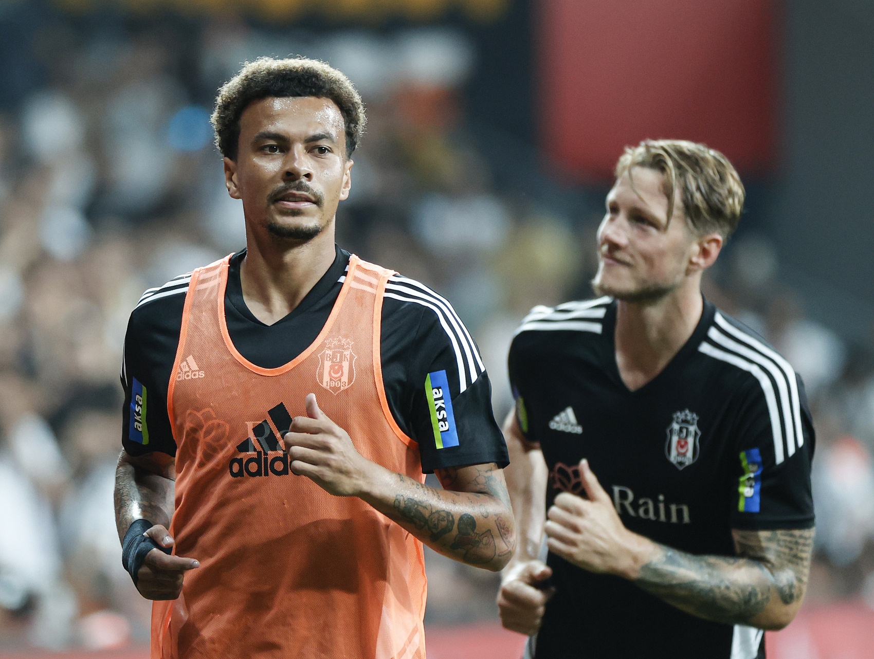 竞技状态的 竞技状态的